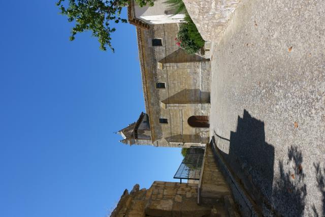 VILLAMEDIANILLA